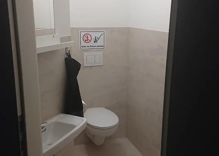 Gaestezimmer Hot 2 Betten * 海恩斯坦恩斯特塔尔